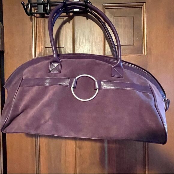 Estée LAUDER plum Microsuede 18” satchel/tote bag with matching make-up zip bag - Picture 2 of 16